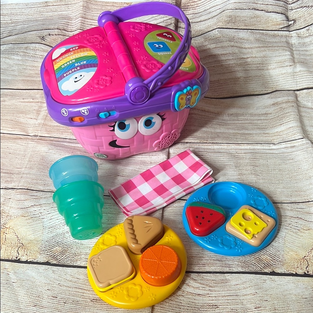 Interactive Learning Toy with Engaging Features